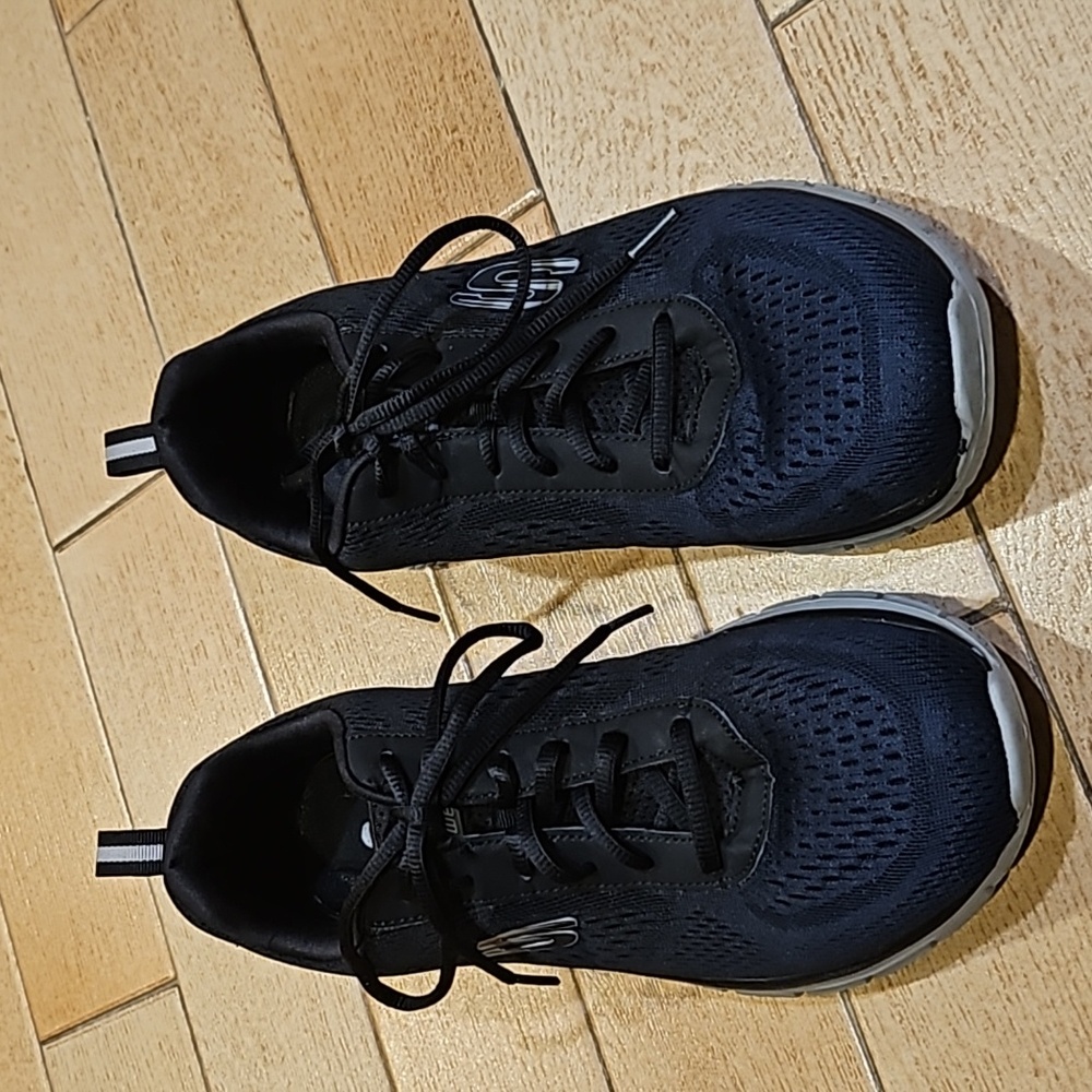 Gently wore Sketchers size 9.5